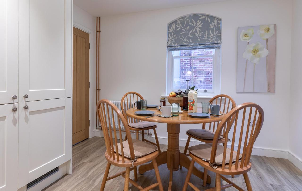 Trinity Cottage, Holiday home *